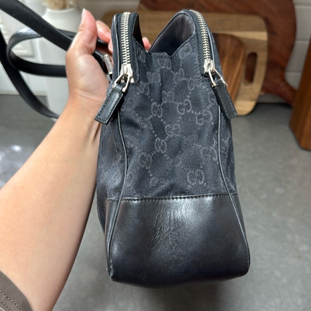GUCCI GG Supreme Vintage Boston Bag Black/Silver Double Zip - Picture 4 of 14